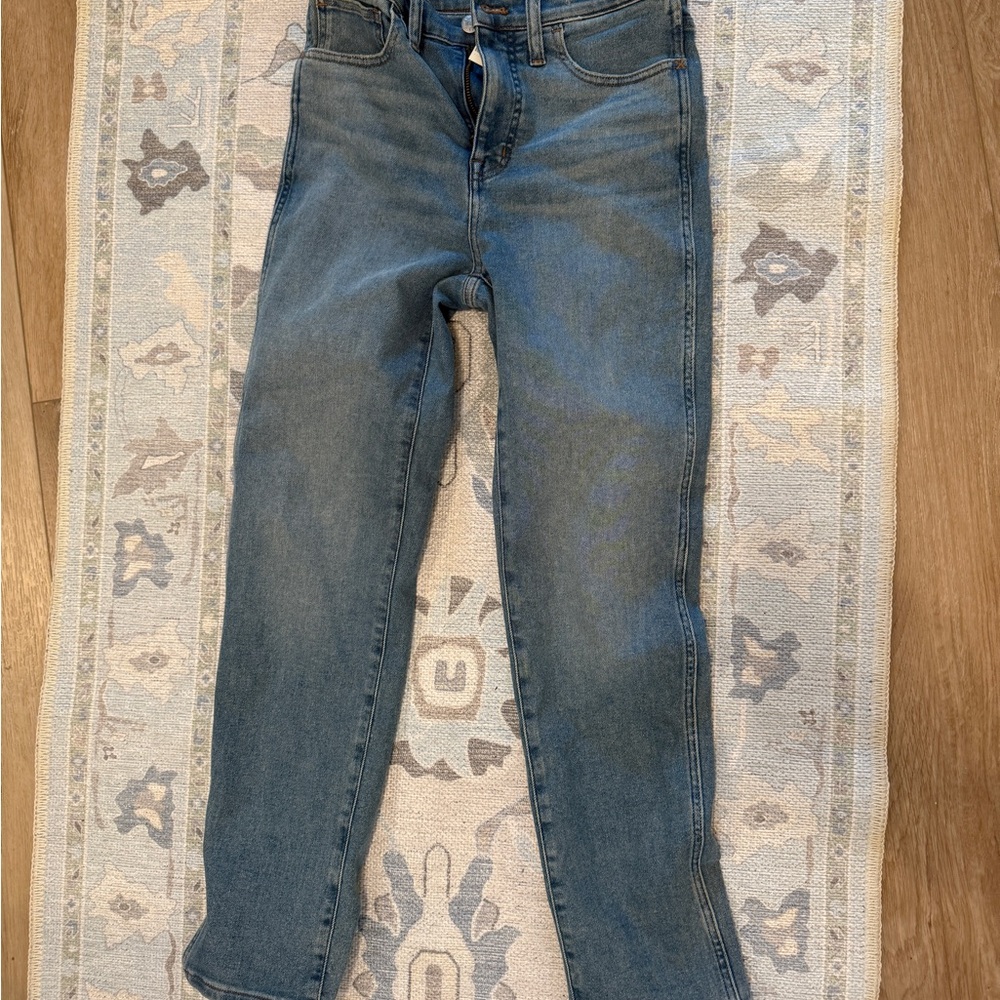 Madewell Blue Ankle Cropped Jeans with Slim Fit and Contrast Stitching